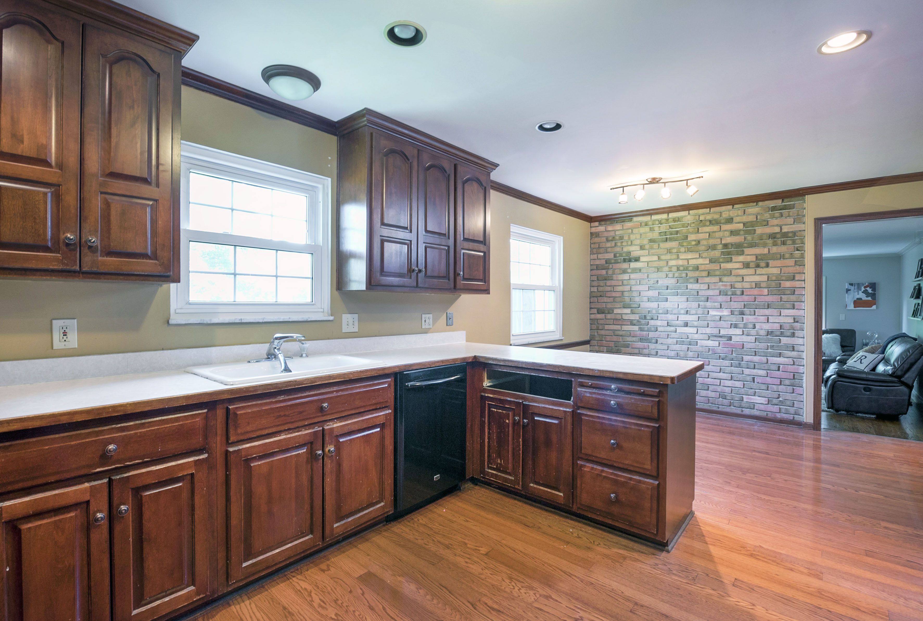 before kitchen renovation in upper arlington